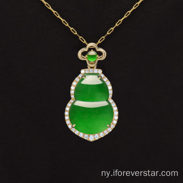 White Gold Gourd Emerald Pendant